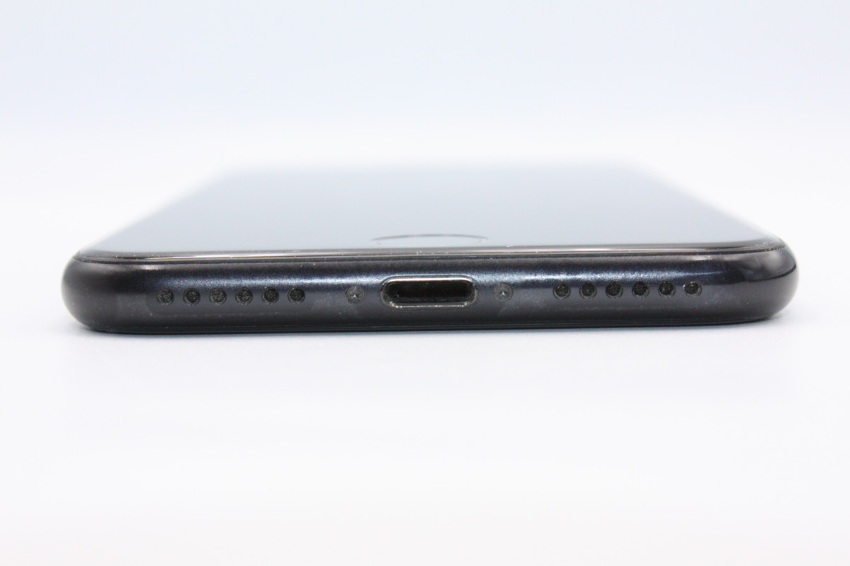 iPhone SE（第2世代） 訳あり特価 iPhoneSE 第2世代 64GB ブラック SIM