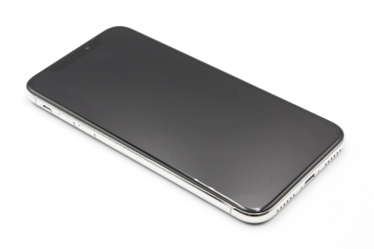 iPhone X 訳あり特価 iPhoneX 64GB SIMロック解除済み シルバー B