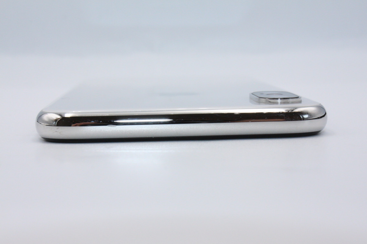 iPhone X 訳あり特価 iPhoneX 64GB SIMロック解除済み シルバー B