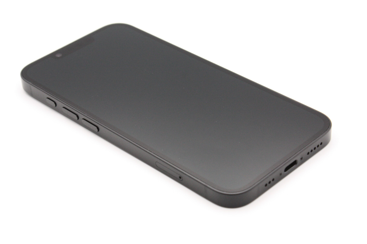 iPhone 16e 美品 バッテリー状態良好(100%) iPhone16e 128GB ブラック