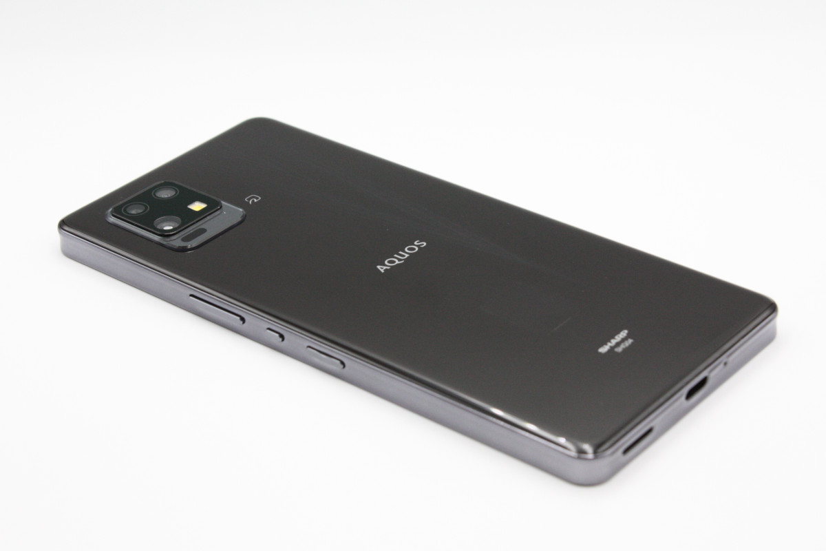 AQUOS zero 訳あり特価 zero6 SHG04 ブラック au版SIMフリー Bランク