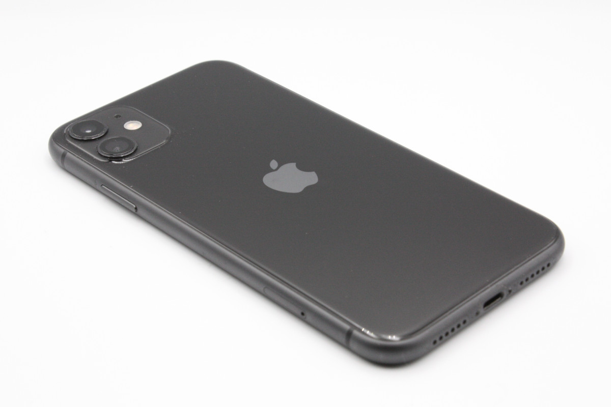iPhone 11 64GB ブラック　　訳あり　オマケ付き iPhone 11 訳あり特価 iPhone11 64GB SIMロック解除済み ブラック