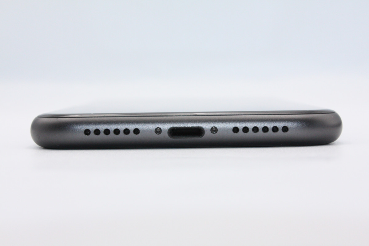 iPhone 11 訳あり特価 iPhone11 64GB SIMロック解除済み ブラック C