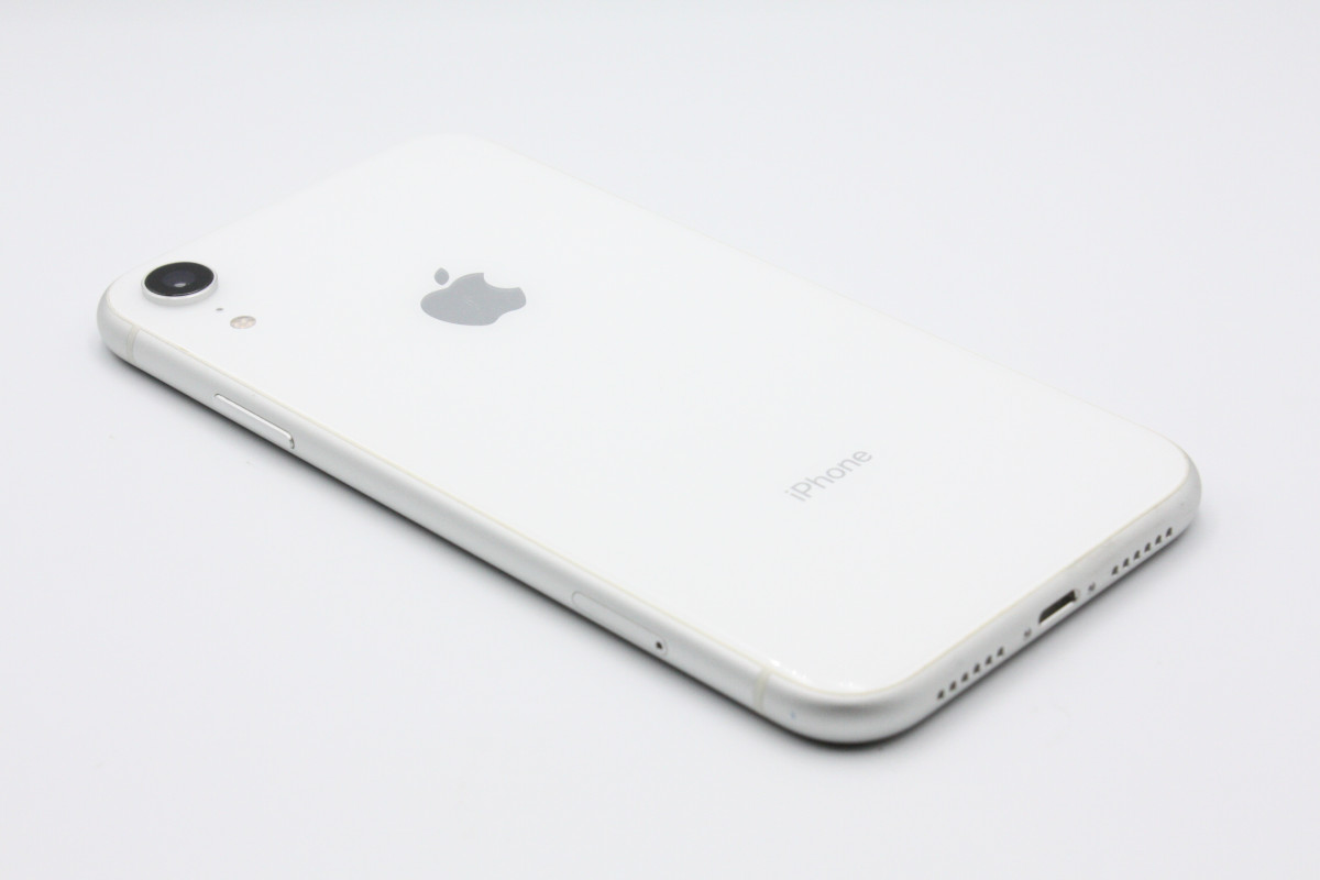 iPhone XR 訳あり特価 iPhoneXR 64GB SIMロック解除済み ホワイト C