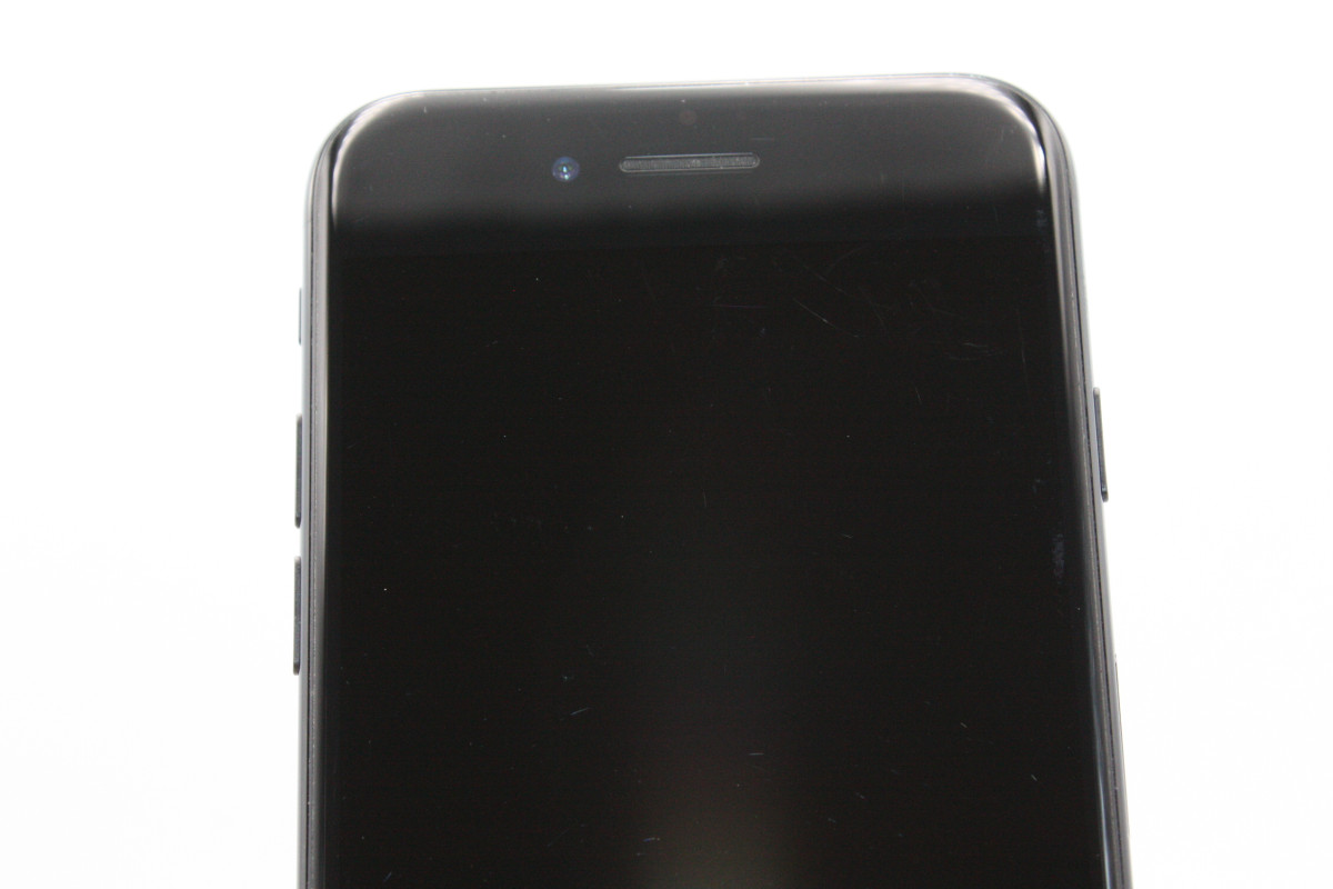 iPhone 7 訳あり特価 バッテリー状態良好(100%) iPhone7 128GB SIM