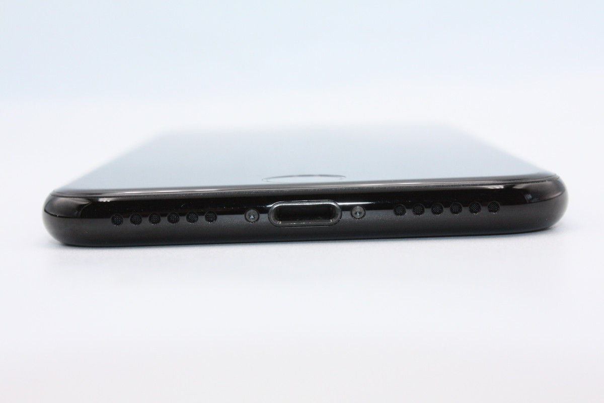 iPhone 7 訳あり特価 iPhone7 128GB SIMロック解除済み ジェット iPhone 7 訳あり特価 iPhone7 128GB SIMロック解除済み ジェット