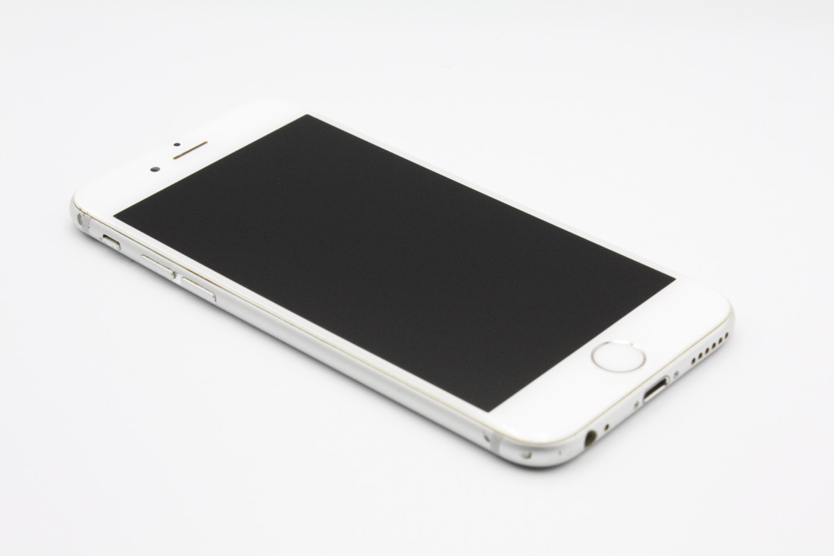 iPhone 6 訳あり特価 バッテリー状態良好(95%) iPhone6 64GB シルバー