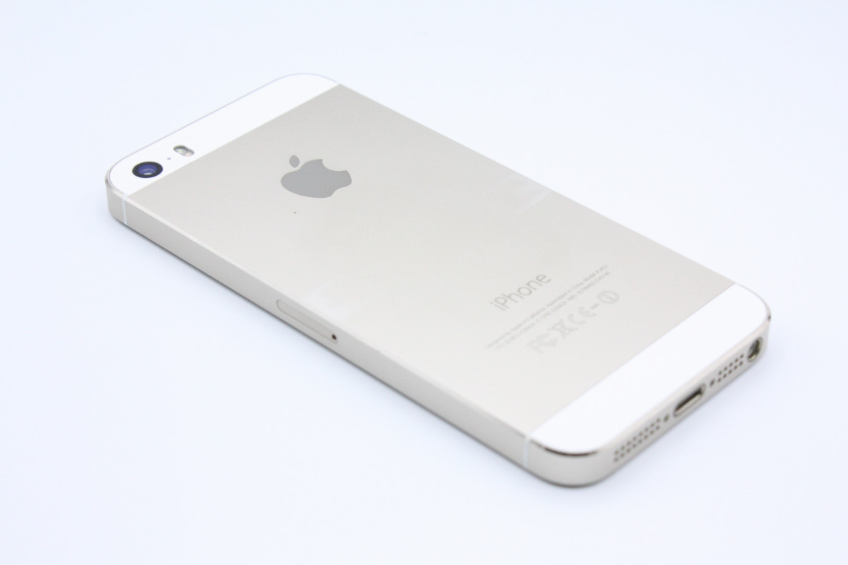 iPhone 5s 訳あり特価 iPhone5s 16GB au ゴールド Bランク : ケースマ 