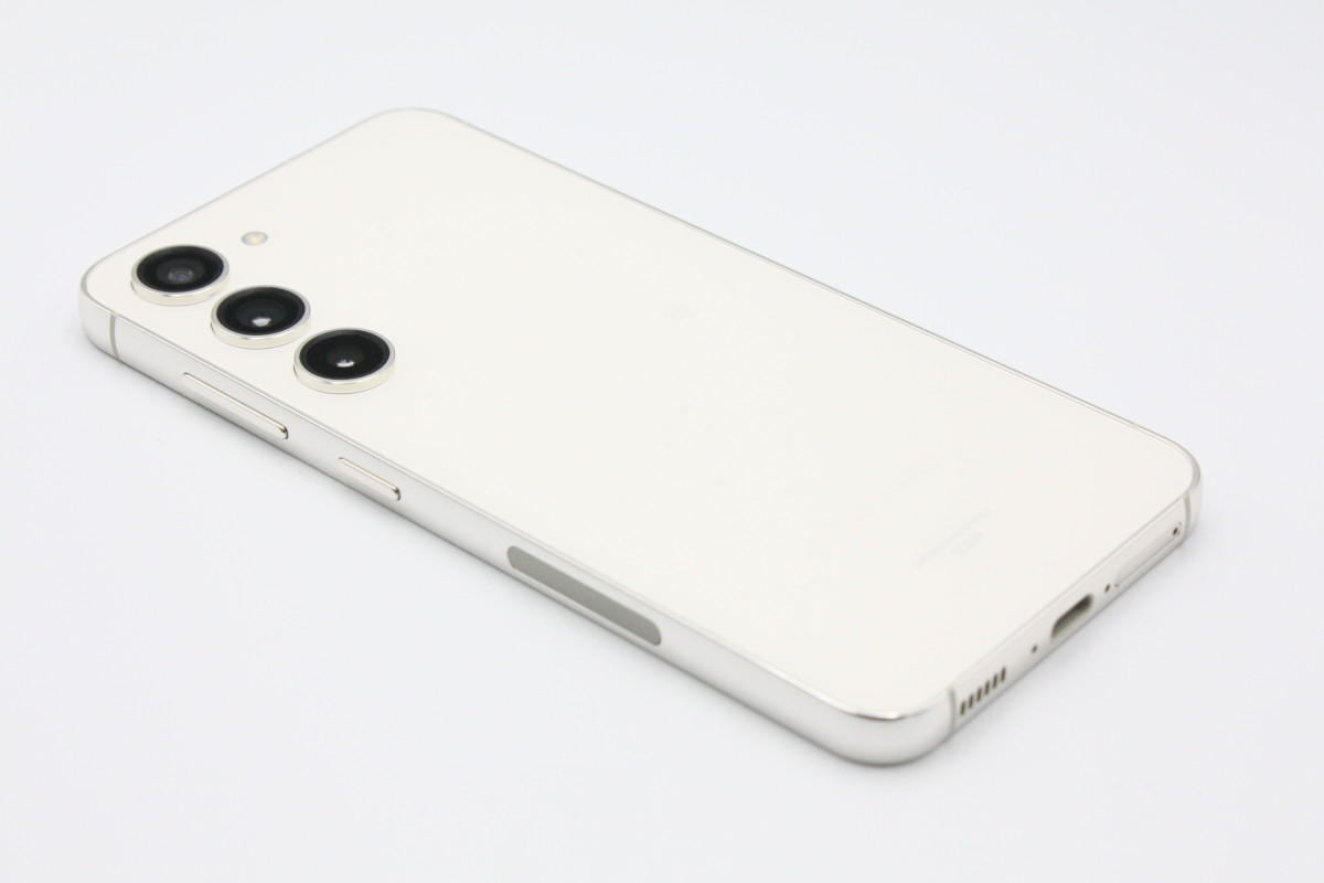 美品 au Galaxy S23 SCG19 クリーム 公式SIMフリー Galaxy S 訳あり特価 美品 S23 SCG19 au版SIMフリー クリーム Aランク