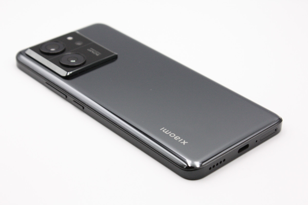 Xiaomi（シャオミ） 美品 訳あり特価 Xiaomi 13T XIG04 ブラック SIM