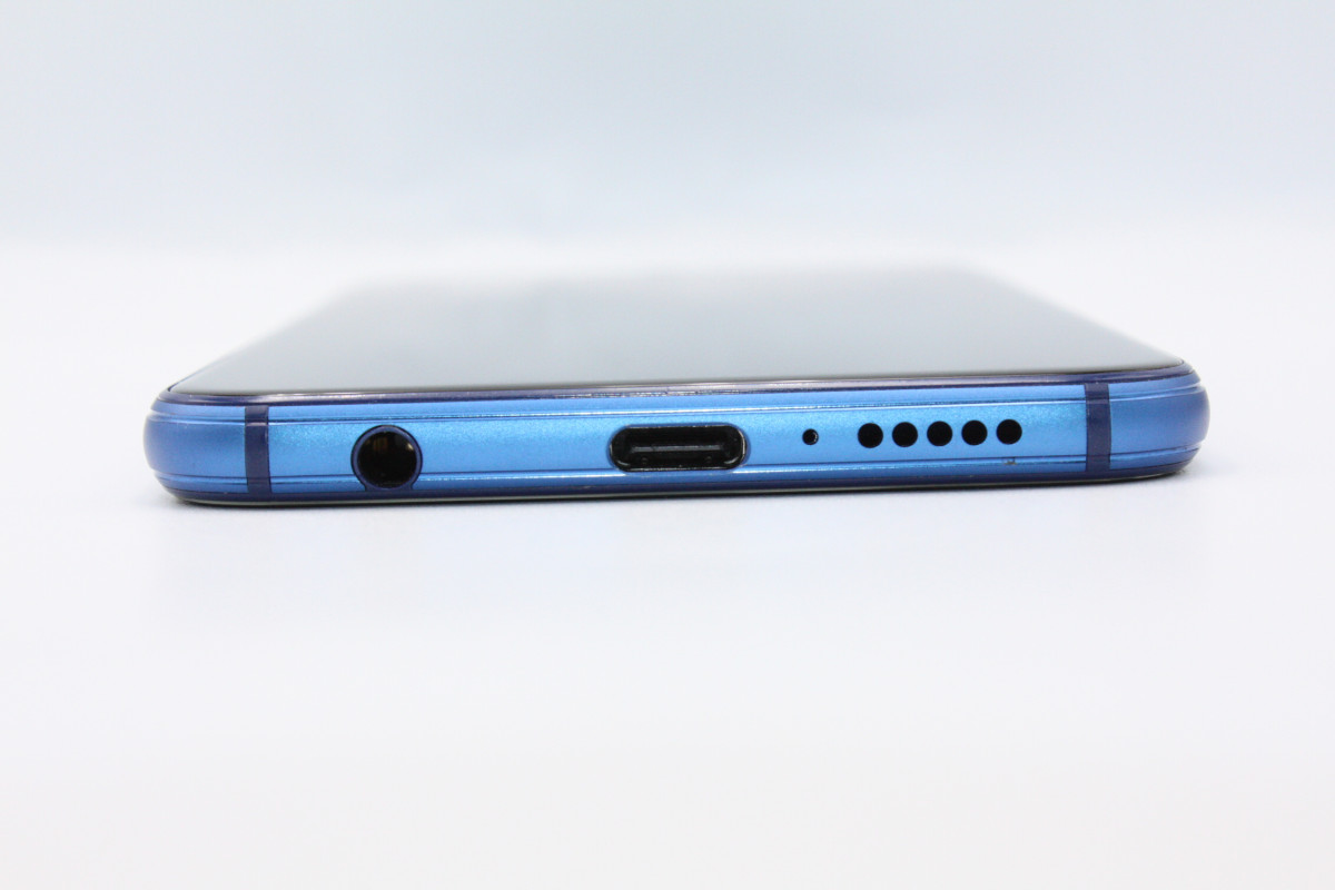 HUAWEI P20 訳あり特価 lite HWV32 クラインブルー SIMロック解除済み