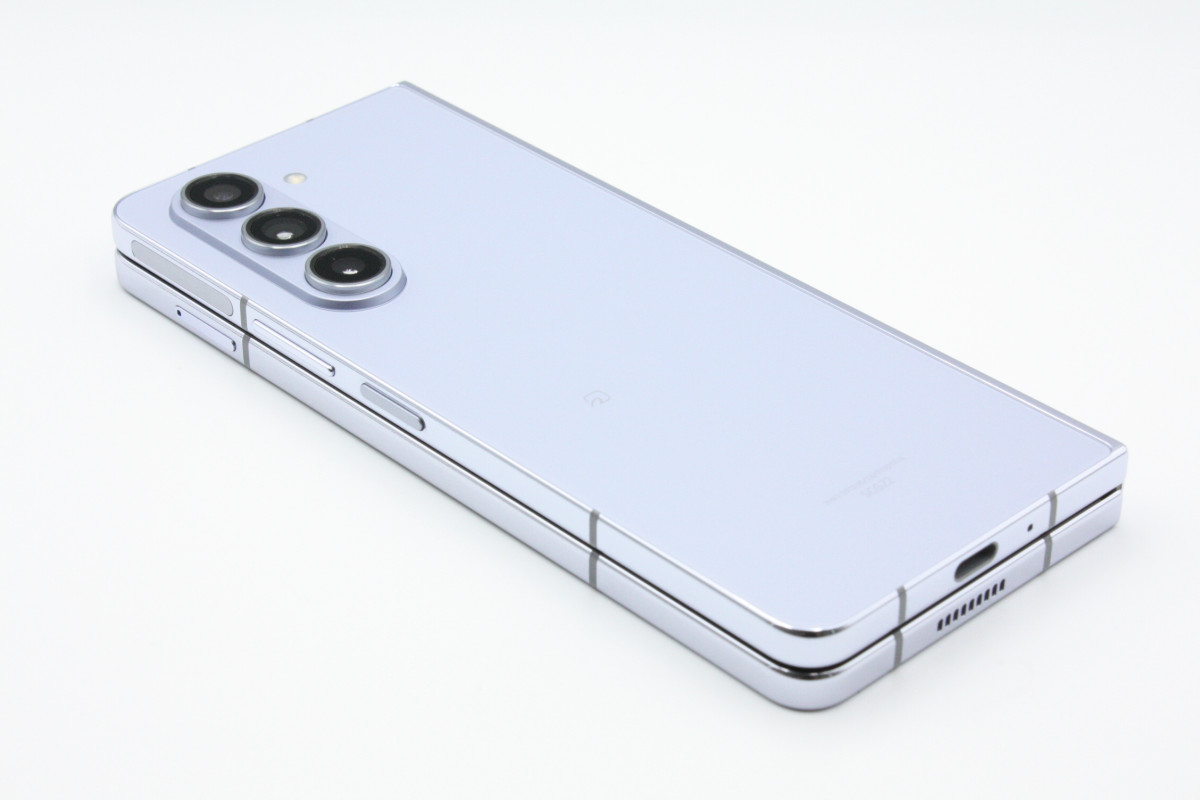 Galaxy Z 美品 Fold5 SCG22 256GB アイシーブルー SIMフリー Aランク