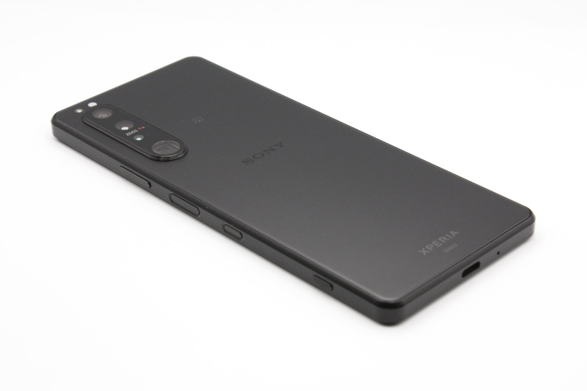 【美品／simフリー】Xperia 1 Ⅲ SOG03　ブラック　フィルム付 Xperia 1 III 訳あり特価 SOG03 フロストブラック au版SIMフリー B