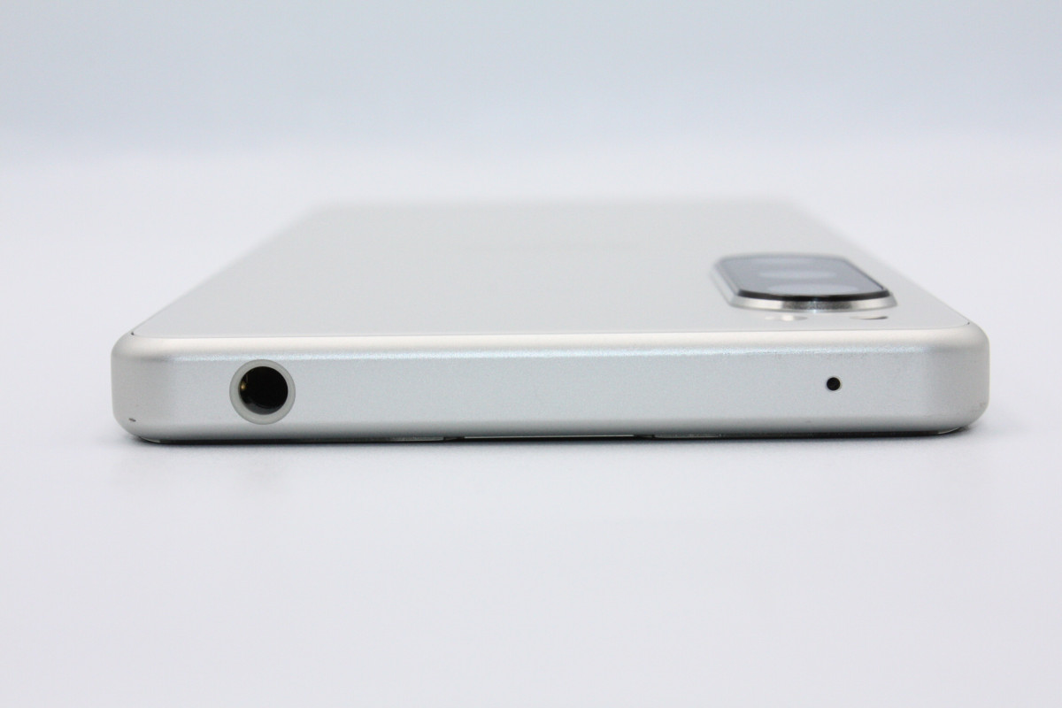 Xperia 5 IV 美品 SOG09 au版SIMフリー エクリュホワイト Aランク
