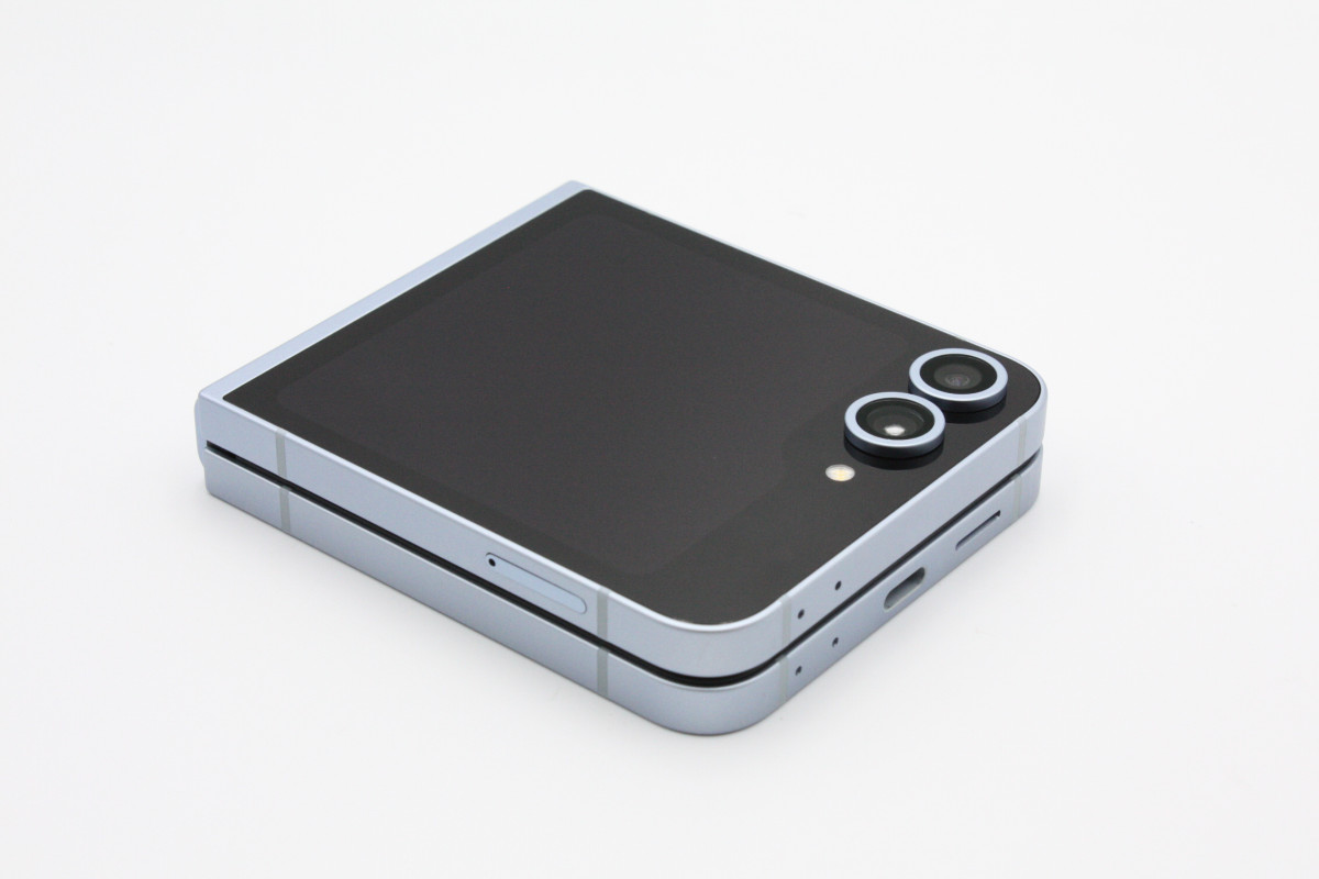 Galaxy Z 美品 Flip6 SCG29 au版SIMフリーブルー Aランク : ケースマ