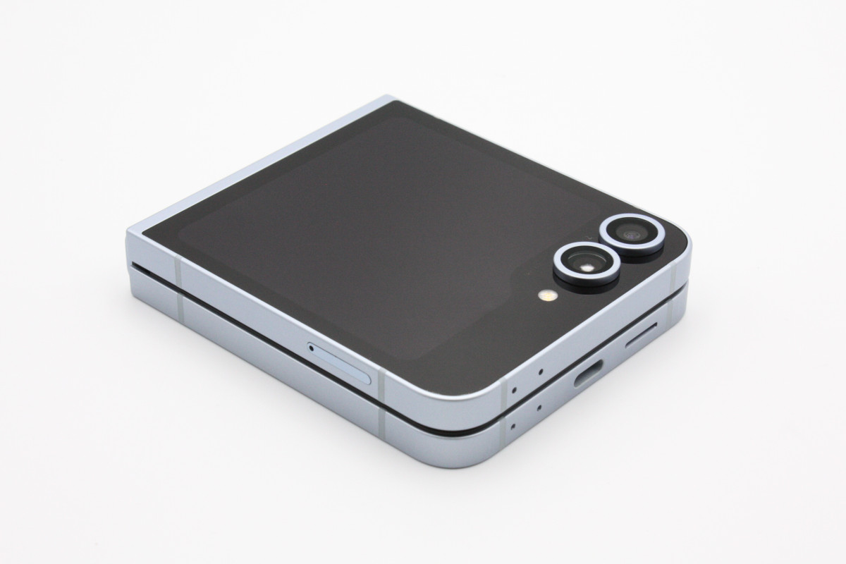 Galaxy Z 美品 Flip6 SCG29 au版SIMフリーブルー Aランク : ケースマ