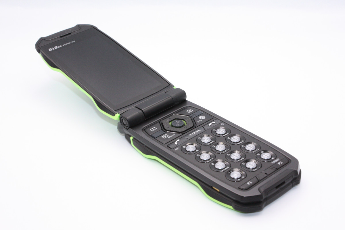 KYOCERA（京セラ） 美品 G'zOne TYPE-XX KYY31 SIMフリー リキッド
