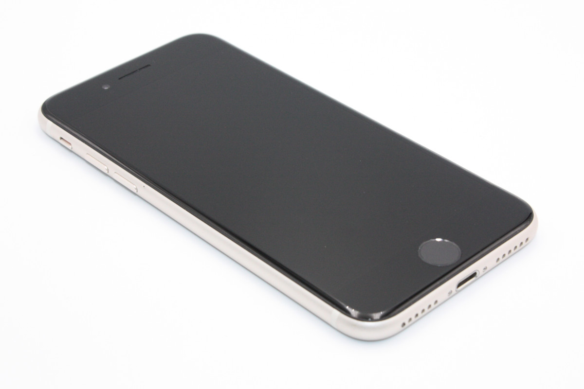 iPhone SE（第3世代） 美品 iPhoneSE 第3世代 64GB SIMフリー スター