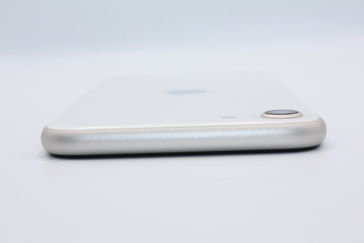 iPhone SE（第3世代） 美品 iPhoneSE 第3世代 64GB SIMフリー スター