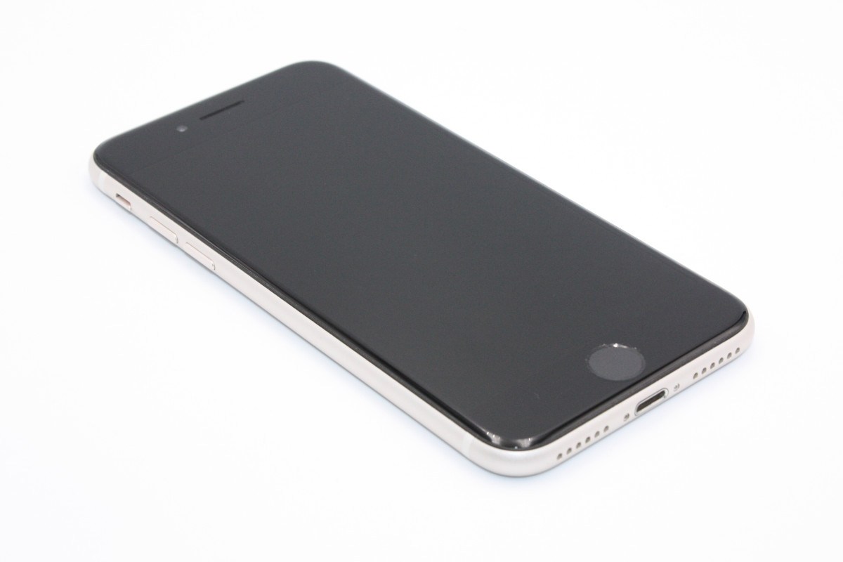 iPhone SE（第3世代） 美品 iPhoneSE 第3世代 64GB SIMフリー スター 