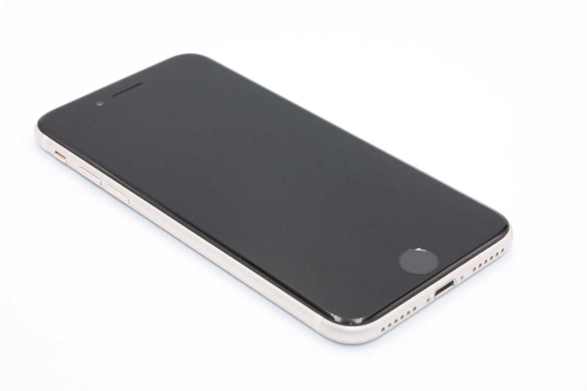 【訳あり】iPhone SE 第3世代 64GB ブラックSIMフリー付属品あり iPhone SE（第3世代） 美品 訳あり特価 iPhoneSE 第3世代 64GB SIM