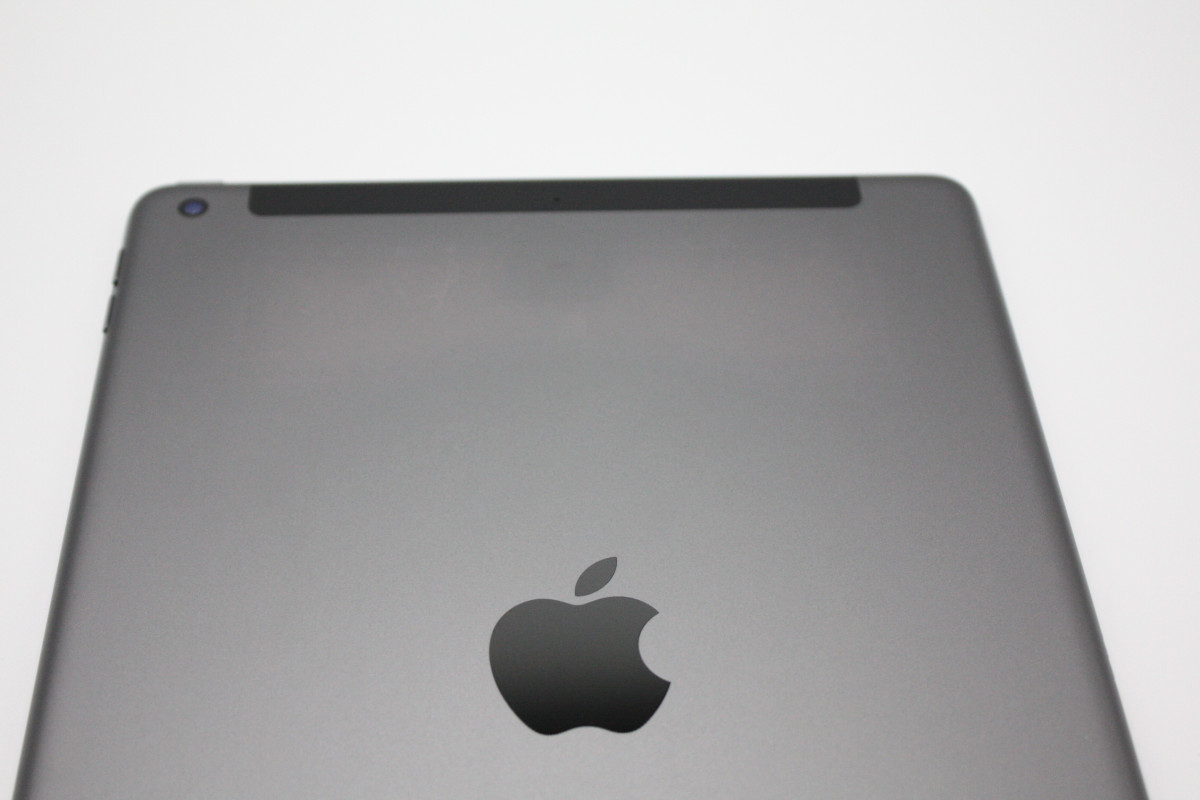 iPad 美品 第9世代 64GB Wi-Fi + Cellularモデル スペースグレイ A