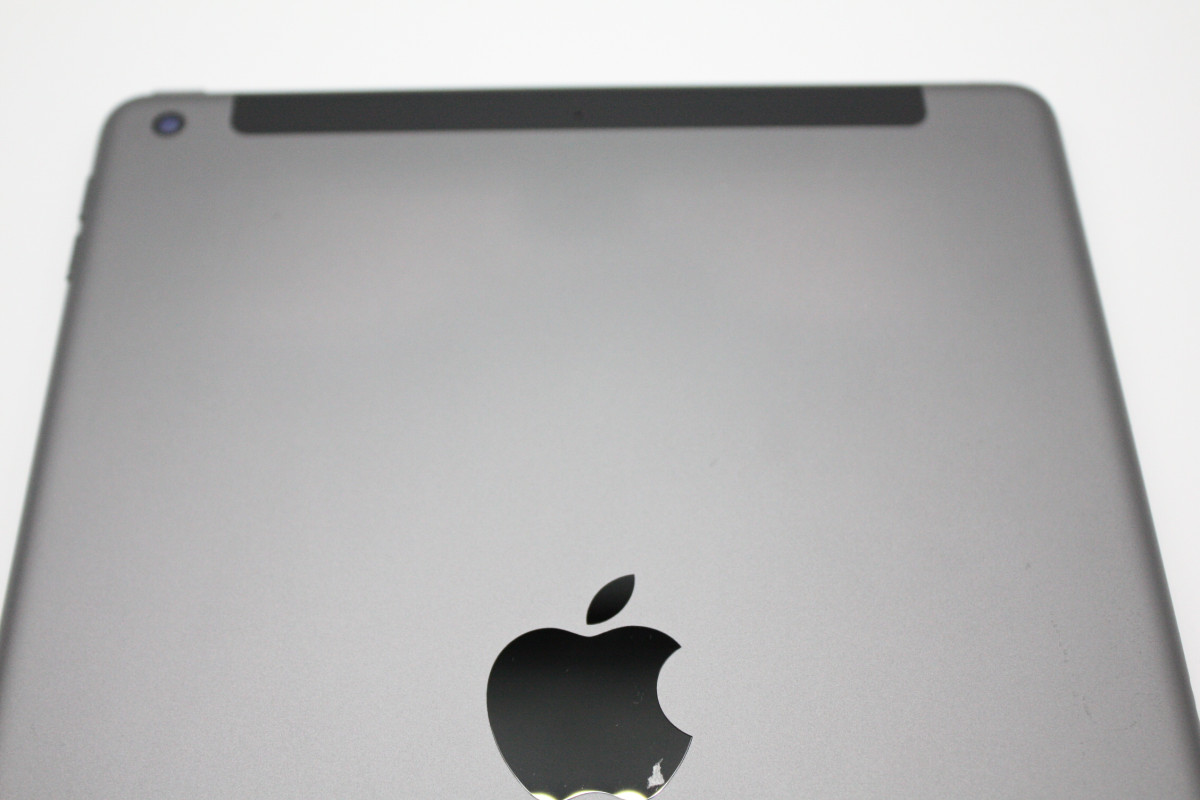 iPad 美品 第9世代 64GB Wi-Fi + Cellularモデル スペースグレイ A