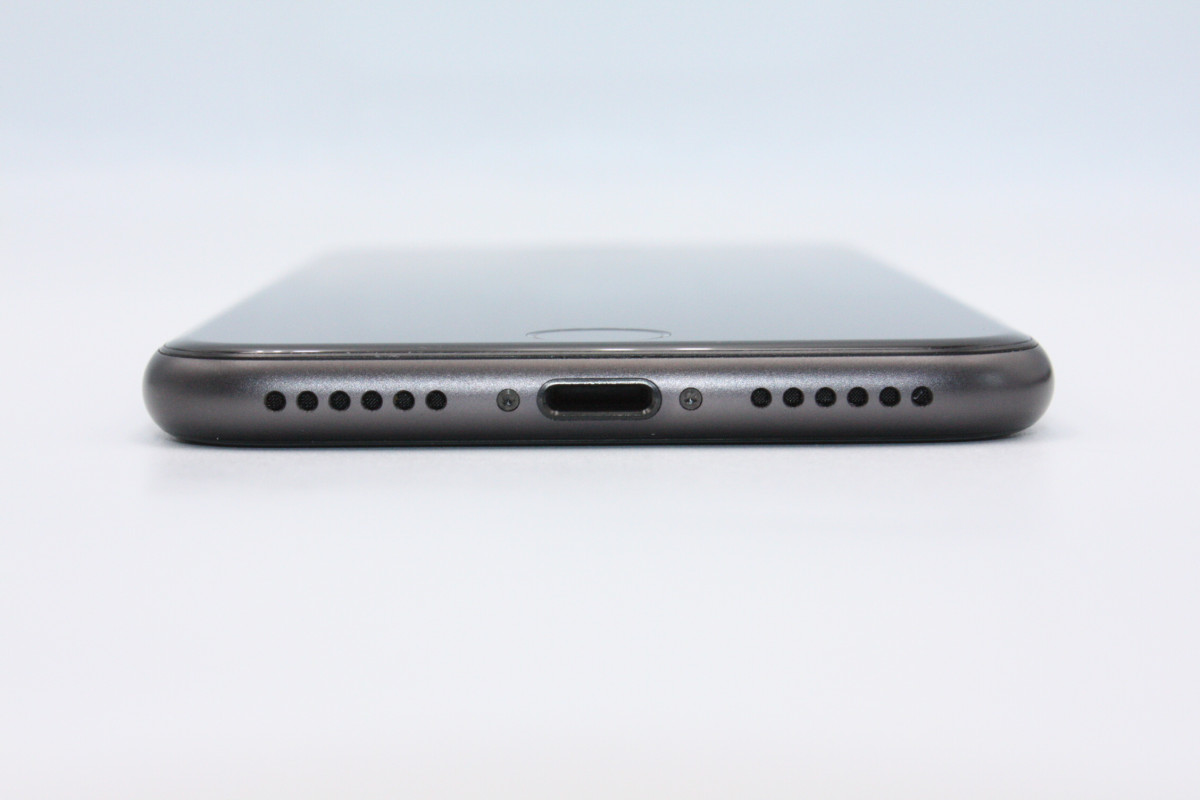 iPhone 8 訳あり特価 iPhone8 64GB SIMロック解除済み スペースグレイ