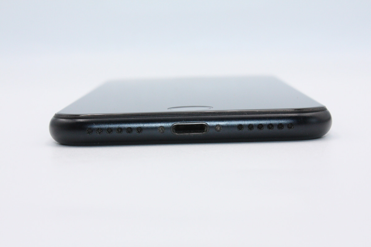 iPhone SE（第3世代） iPhoneSE 第3世代 64GB SIMフリー ミッドナイト