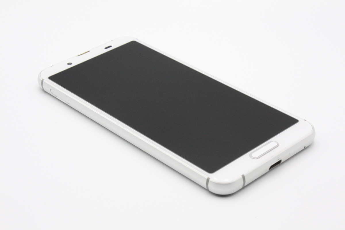 AQUOS sense 訳あり特価 sense3 SH-02M シルバーホワイト SIMロック