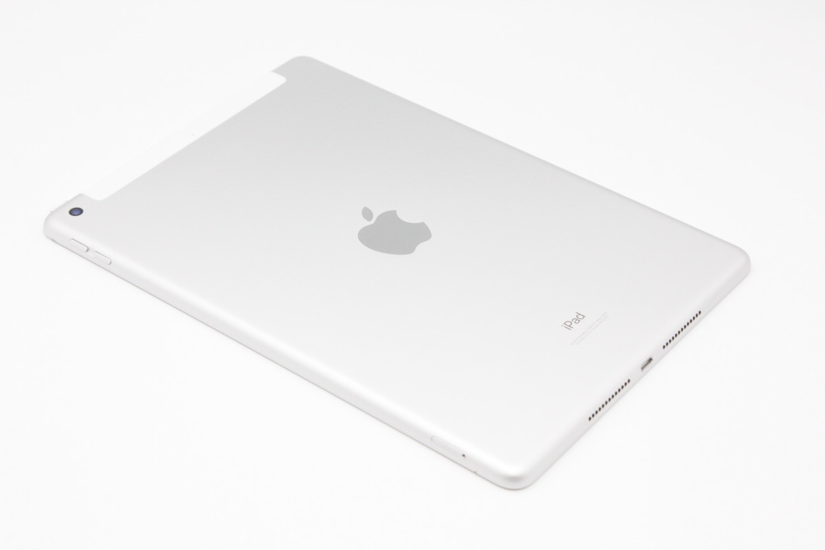 iPad 第9世代 64GB Wi-Fi + Cellularモデル シルバー Bランク