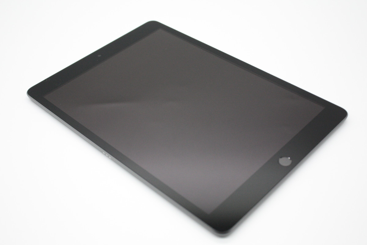 iPad 第9世代 64GB Wi-Fi + Cellularモデル スペースグレイ Bランク
