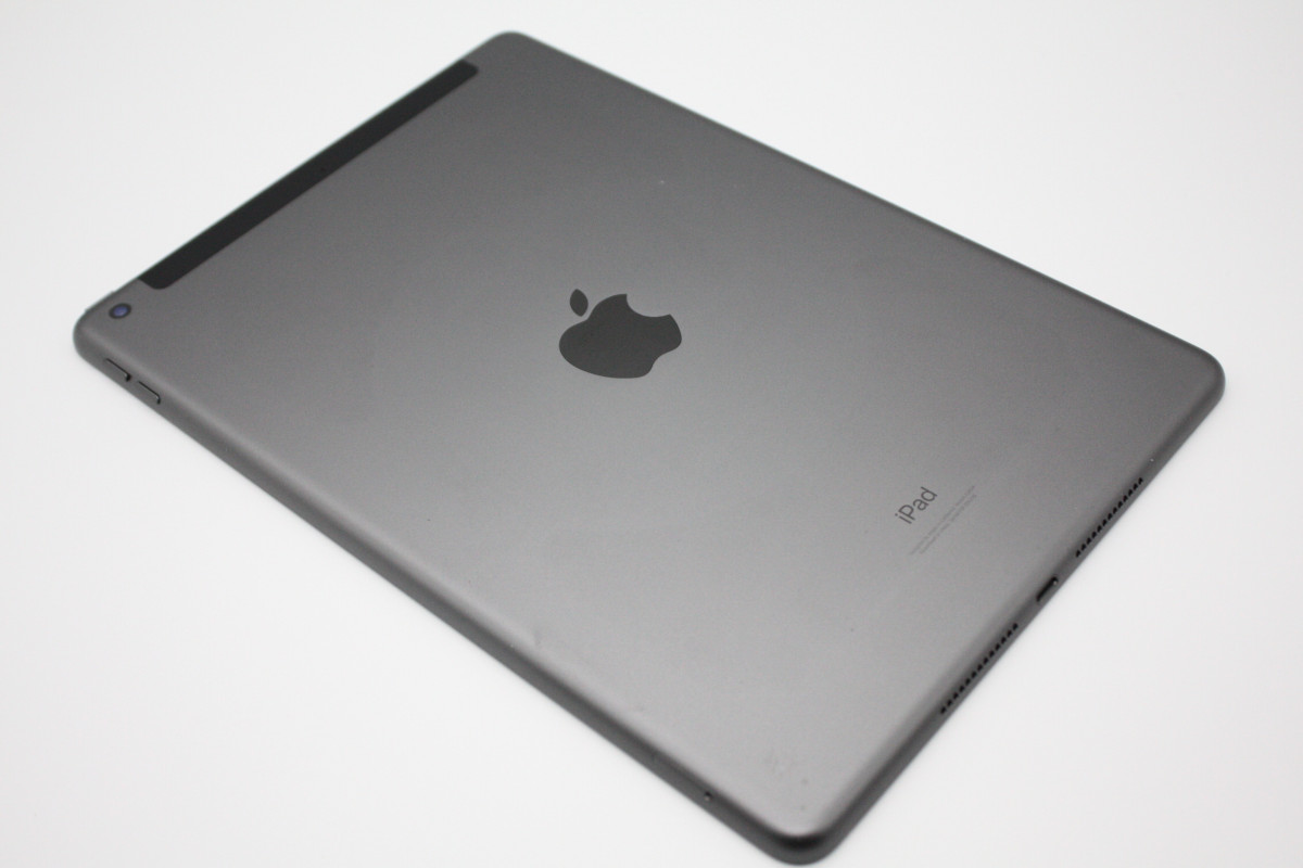 iPad 第9世代 64GB Wi-Fi + Cellularモデル スペースグレイ Bランク