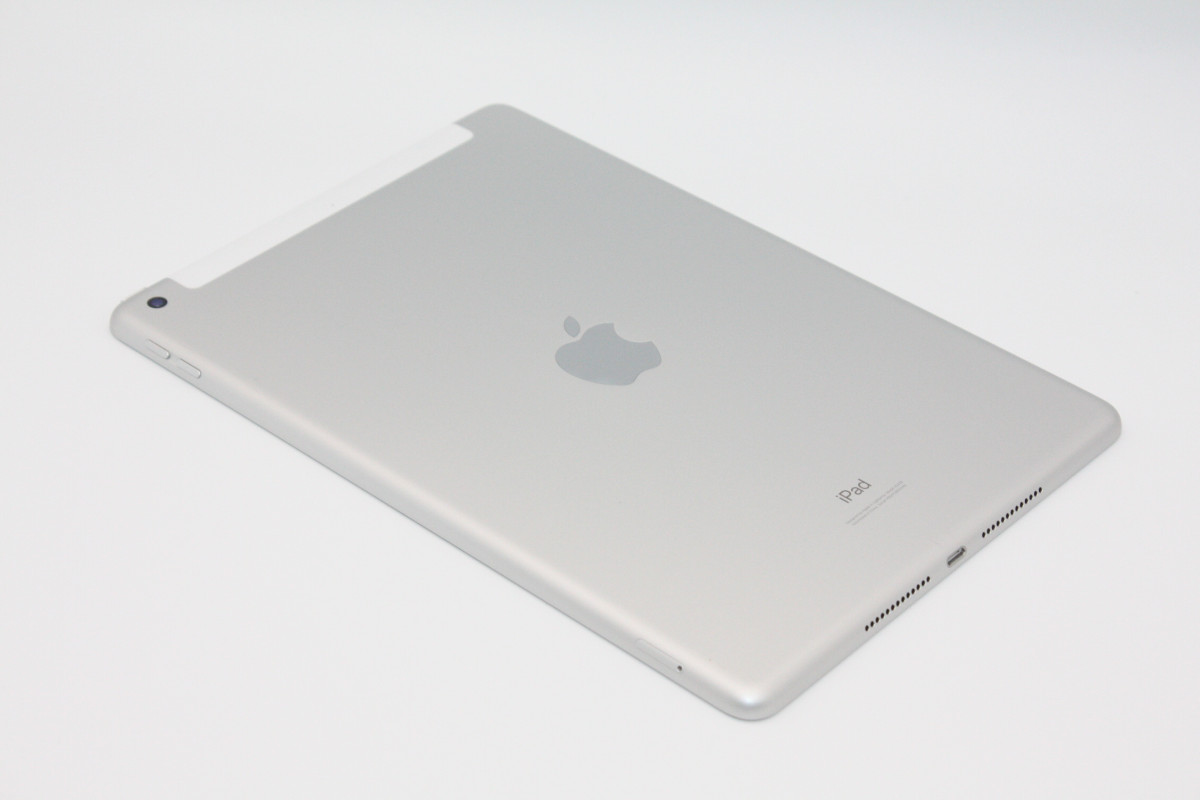 iPad 第8世代 32GB Wi-Fi+Cellularモデル Bランク : ケースマ商店