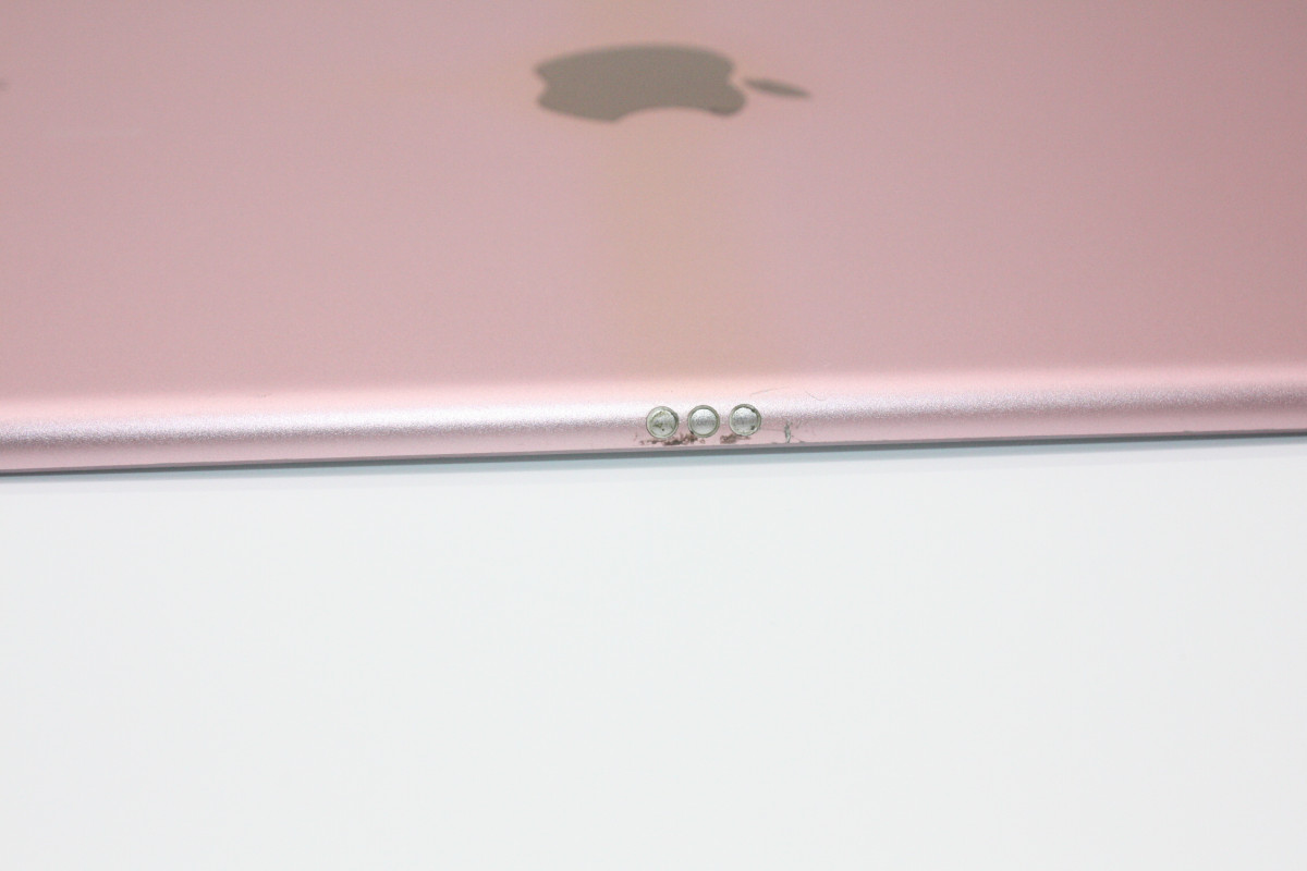iPad Pro 9.7インチ 第1世代 32GB Wi-Fi +Cellular ローズゴールド B