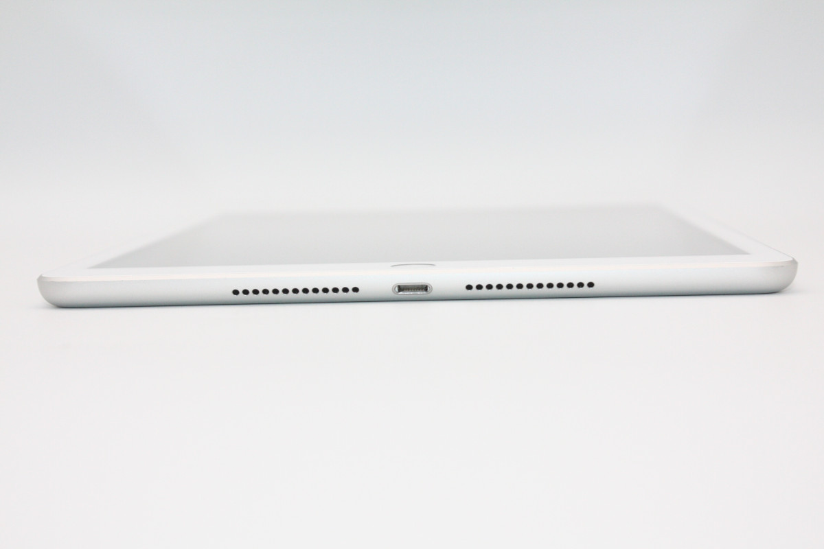 iPad 訳あり特価 第8世代 32GB Wi-Fi+Cellularモデル Bランク