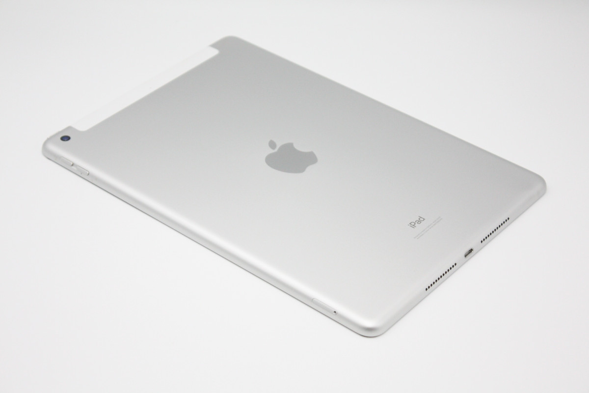 Apple iPad (第8世代) 32GB 訳あり iPad 訳あり特価 第8世代 32GB Wi-Fi+Cellularモデル Bランク