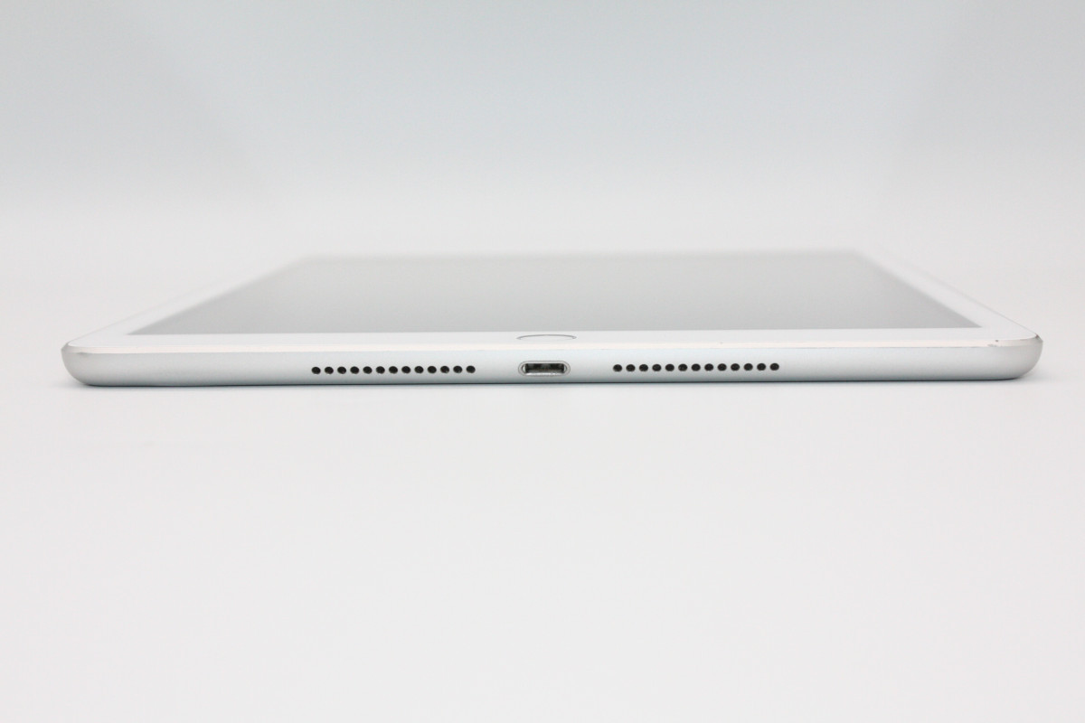 iPad 訳あり特価 第8世代 32GB Wi-Fi+Cellularモデル Bランク