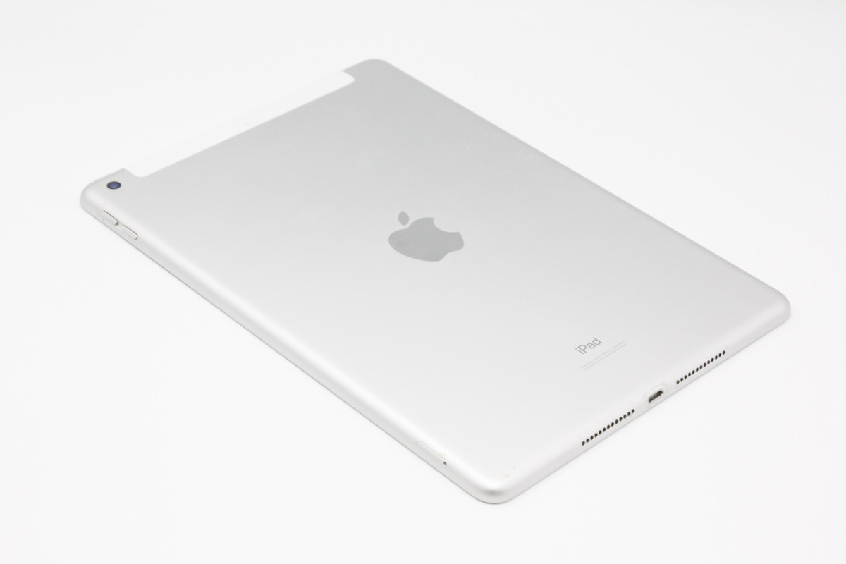 iPad 第8世代 128GB Wi-Fi+Cellularモデル シルバー Cランク