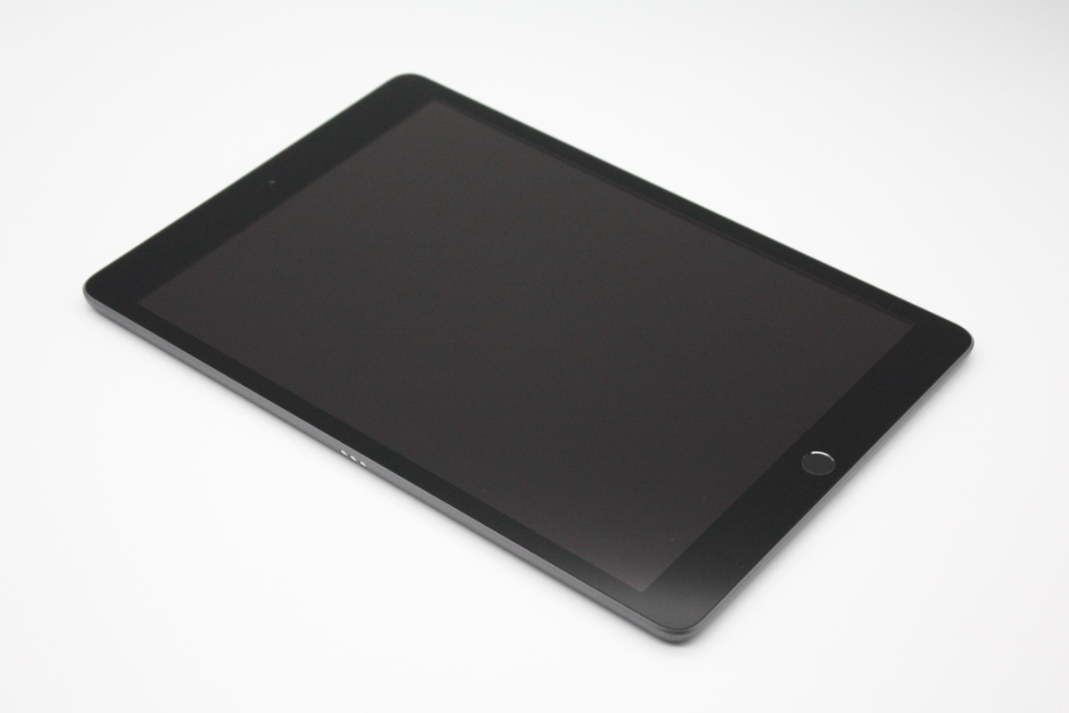 Apple iPad 第7世代本体 スペースグレイ iPad 第7世代 Wi-Fi+Cellular 32GB スペースグレイ Bランク : ケースマ
