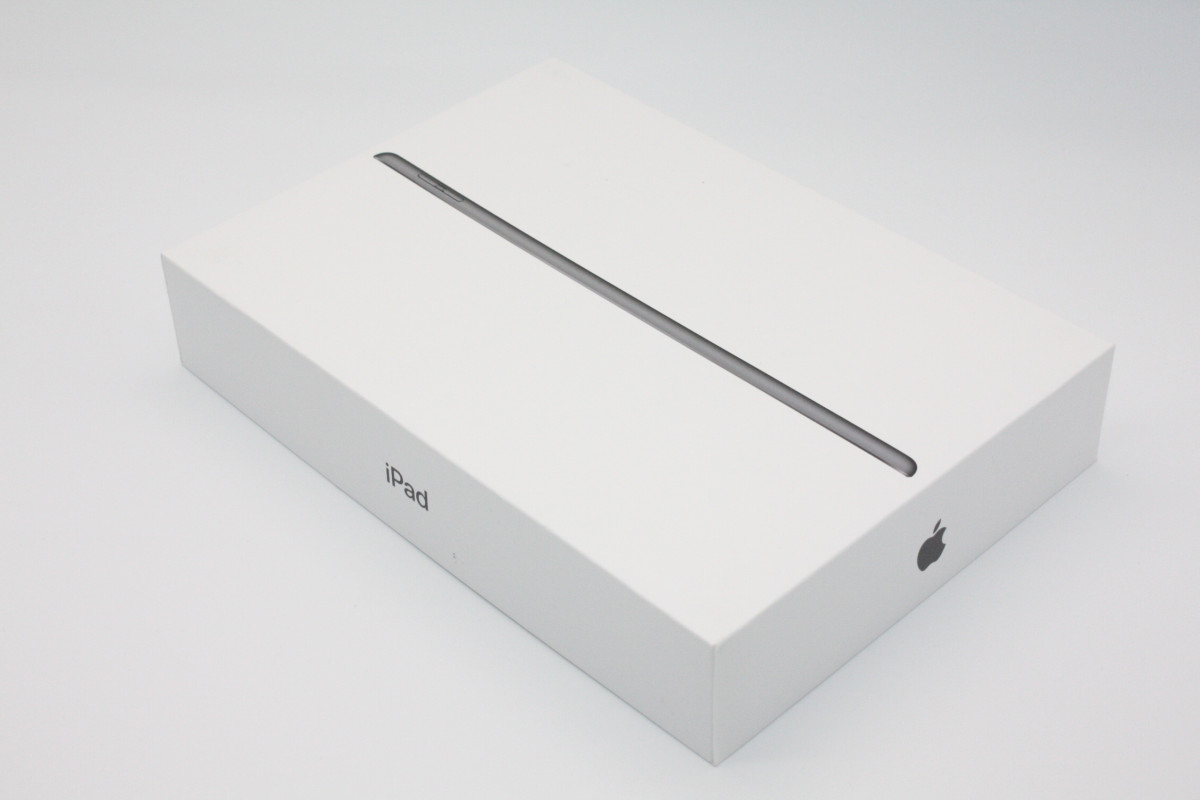 iPad 第7世代 Wi-Fi+Cellular 32GB スペースグレイ Bランク : ケースマ