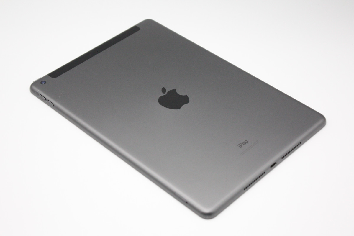 iPad 訳あり特価 第7世代 Wi-Fi+Cellular 32GB スペースグレイ