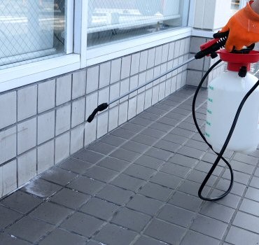 ムカデ、ダンゴムシ、ゲジゲジ、ヤスデ、タカラダニ等の駆除・侵入防止