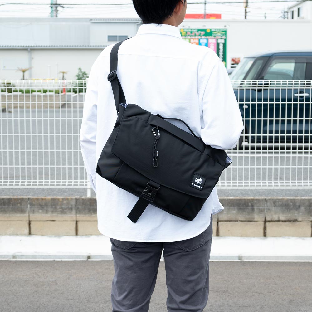 CIE ブラック メッセンジャーバッグ CIE（シー） ショルダーバッグ メッセンジャーバッグ ショルダー