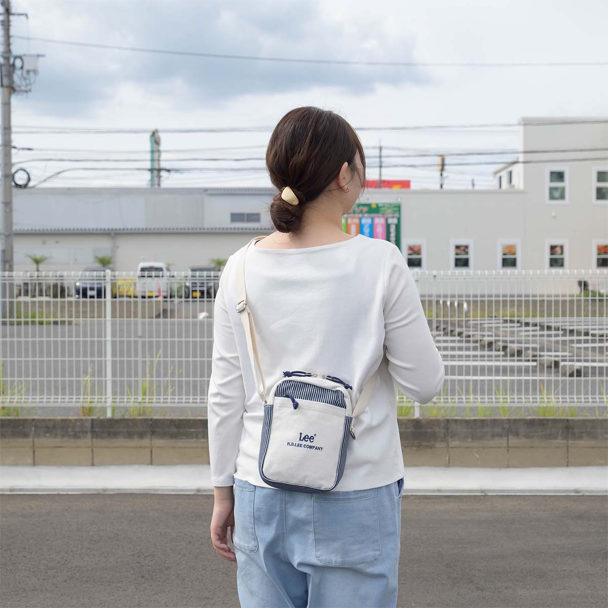 lee様 Lee（リー） ショルダーバッグ ミニショルダー 縦型 バッグ レディース
