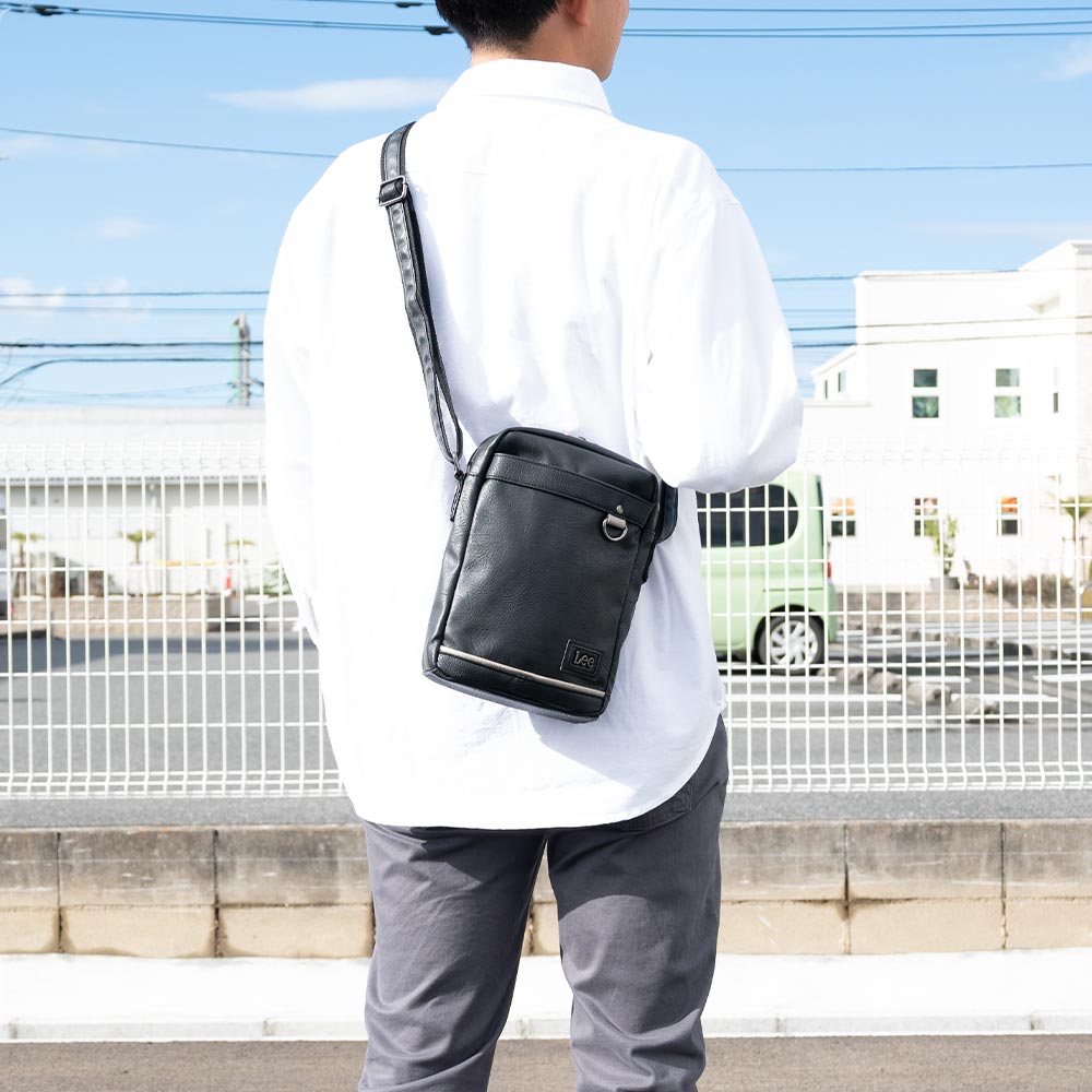 Lee（リー） ショルダーバッグ メンズ レディース 縦型 ブランド 合皮 