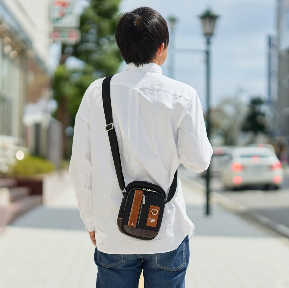 台湾 ROBINMAY メンズ Dak 軽量カジュアルスモールバッグ EZ064 台湾 ROBINMAY メンズ Dak 軽量カジュアルスモールバッグ EZ064