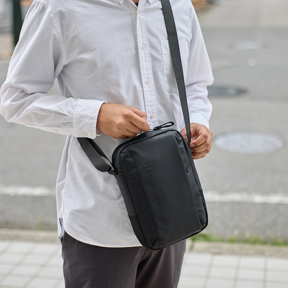 Lee（リー） ショルダーバッグ メンズ レディース 縦型 ブランド