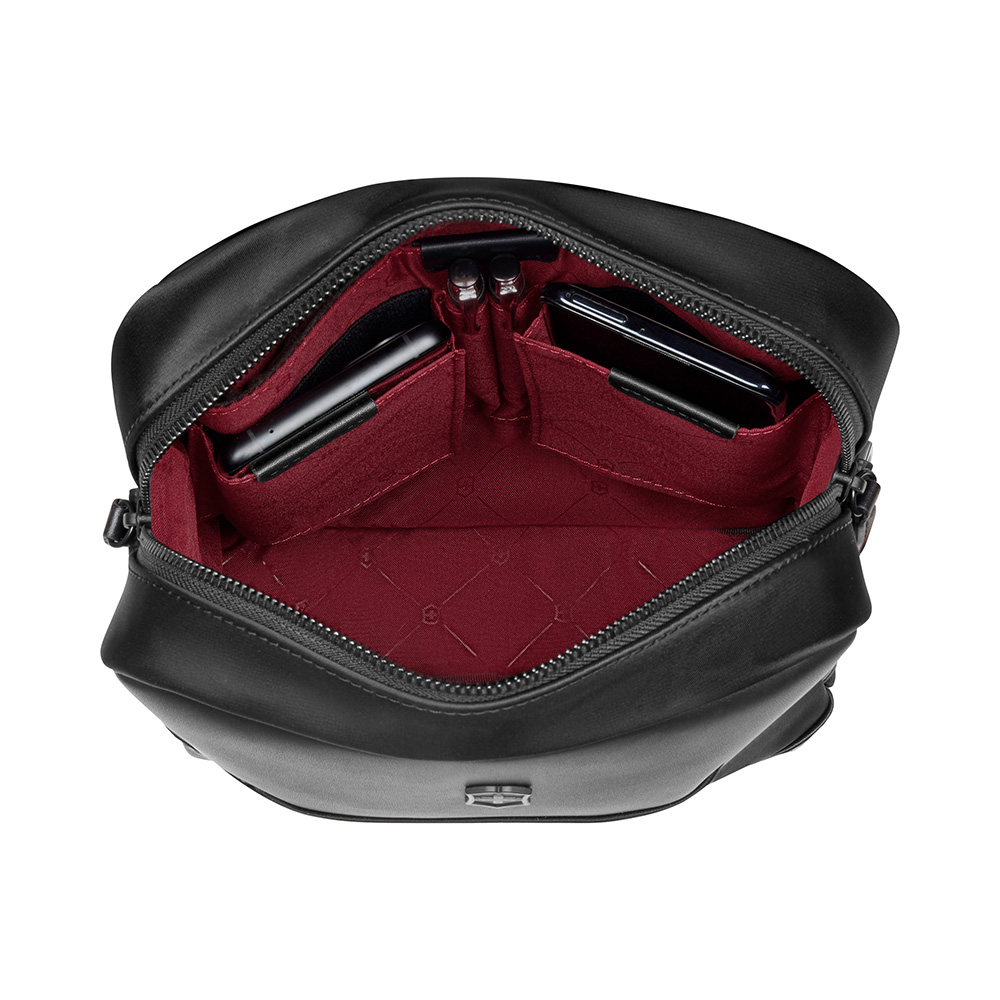 VICTORINOX（ビクトリノックス） ショルダーバッグ VICTORINOX 6L