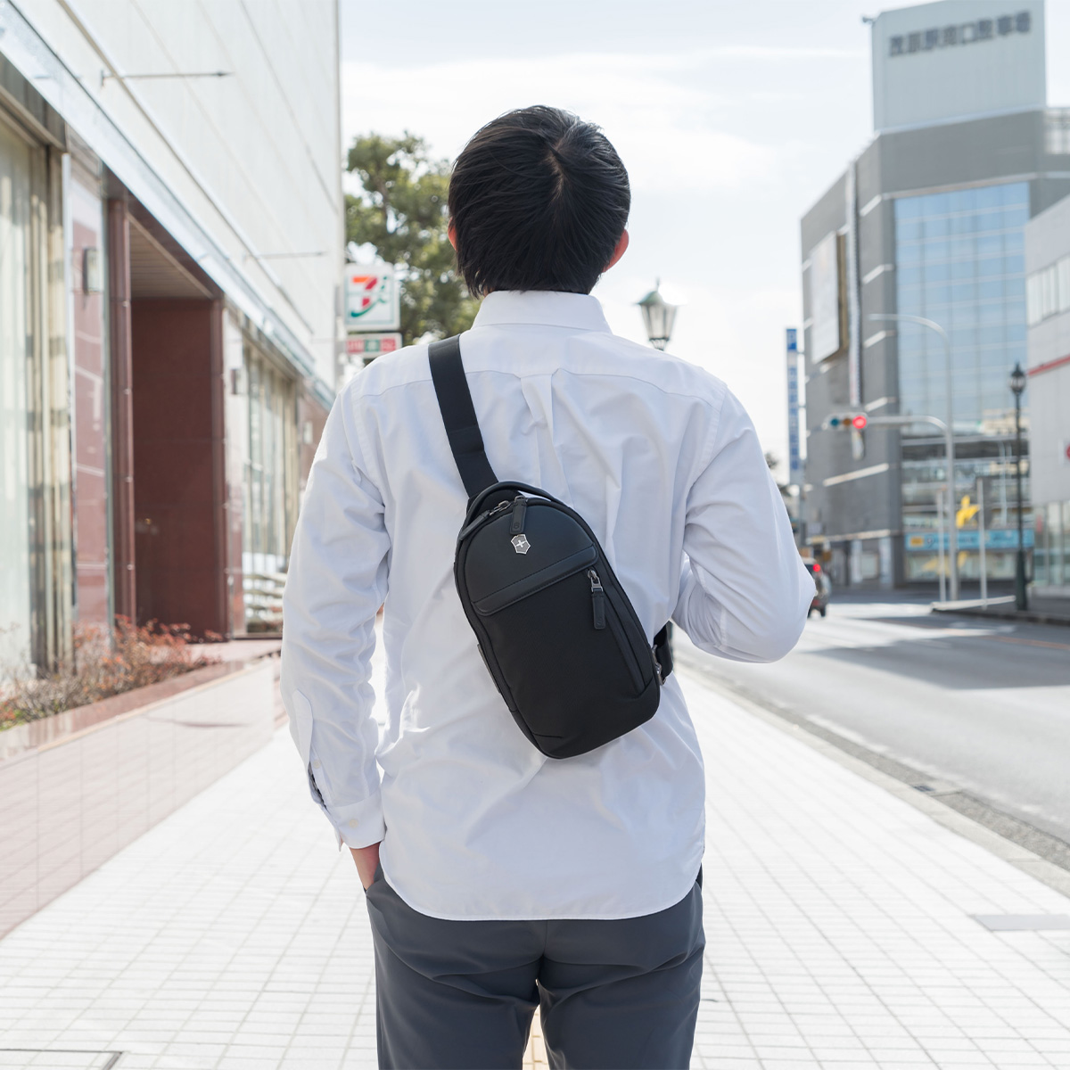 VICTORINOX（ビクトリノックス） ボディバッグ アーキテクチャー